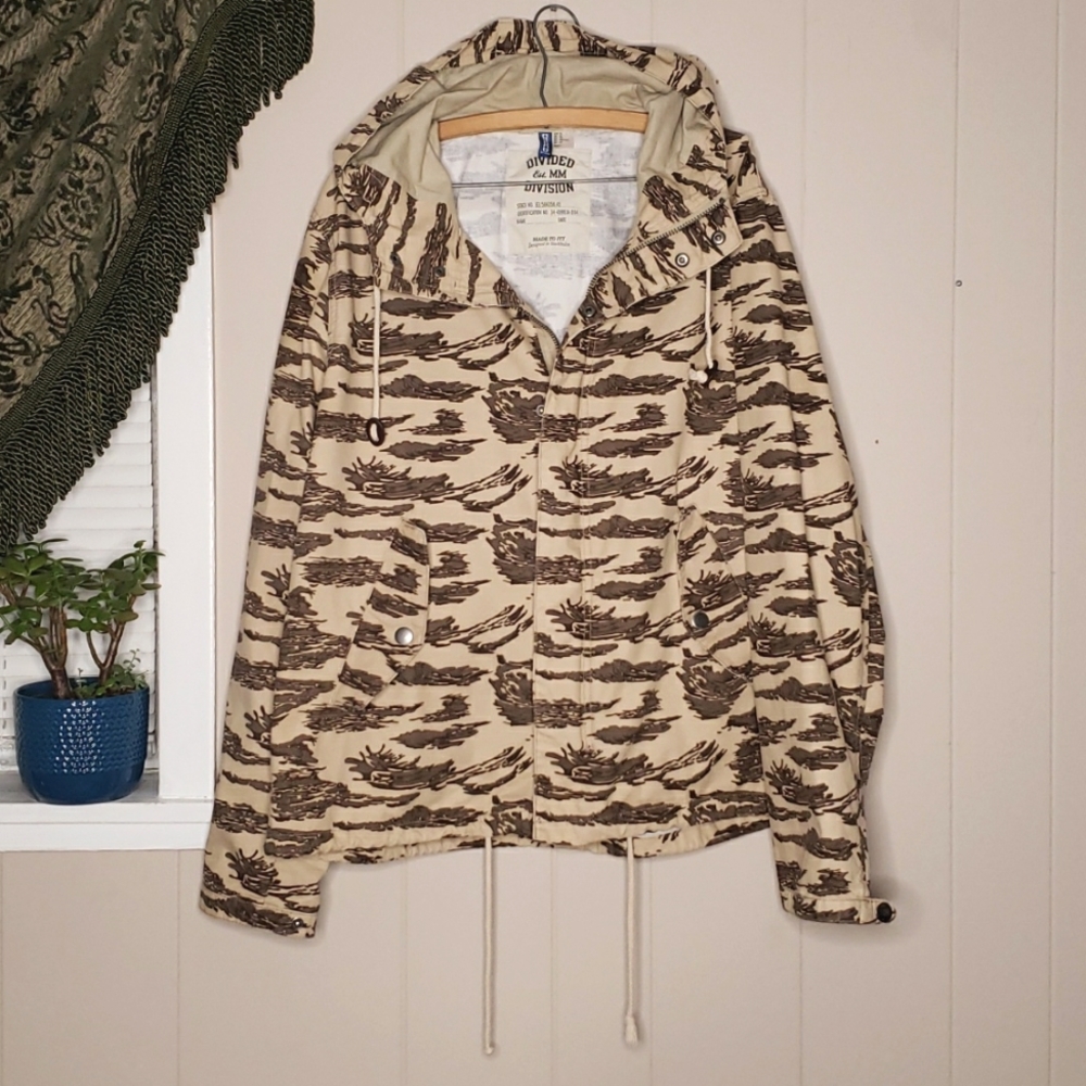 Sold Divided by H&M Beige Brown Camo Cotton Hood Jacket Men's Size XL